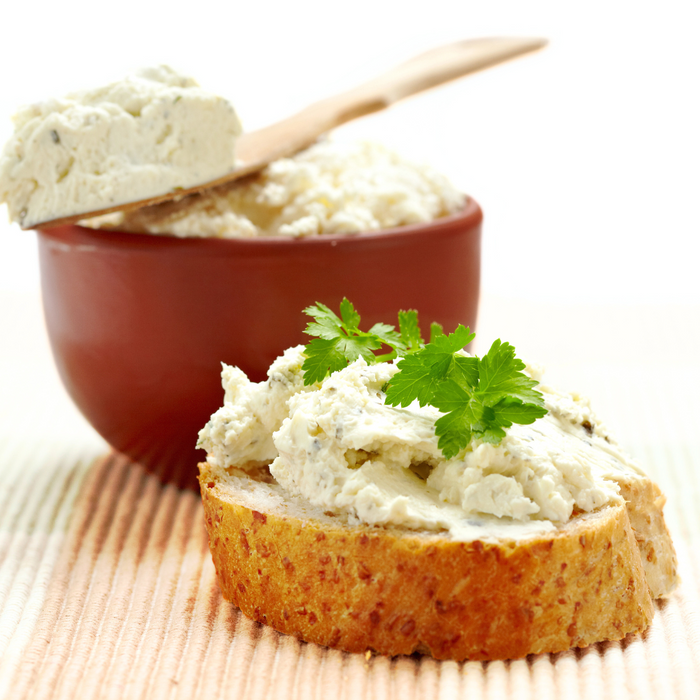Tofutti Plant-Based Garlic & Herb Cream Cheese 227g **GTA ONLY**